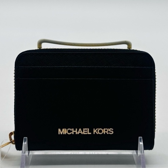 Michael Kors Medium Jet Set Travel MD ZA Card CaseWallet Black